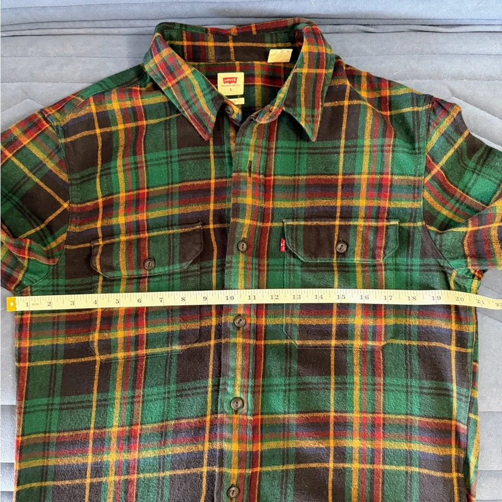 Levi’s Green Plaid Flannel Shirt Tartan Button Front Relaxed Fit S